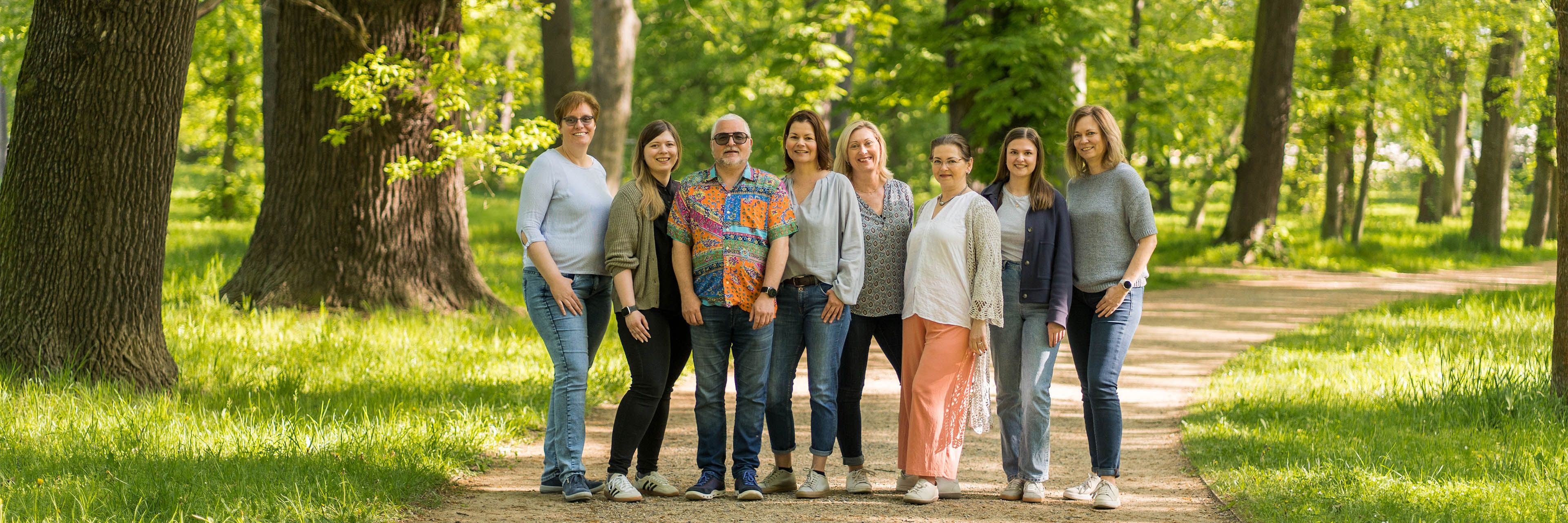 ab'ovo Teamfoto im großen Garten in Dresden